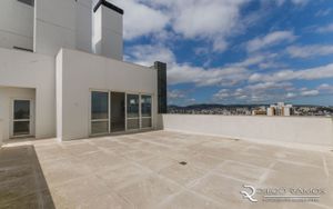 Image 10 - 184527