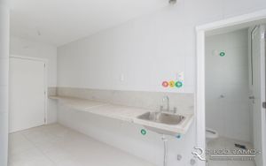 Image 32 - 184527
