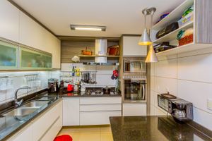 Image 29 - 184689