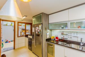 Image 31 - 184689