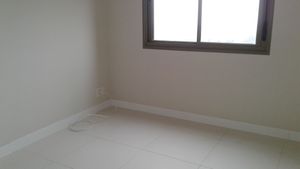 Image 9 - 184817