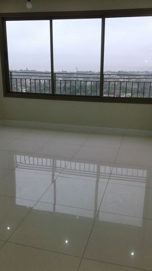 Image 0 - 184817