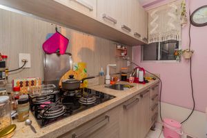 Image 12 - 184821