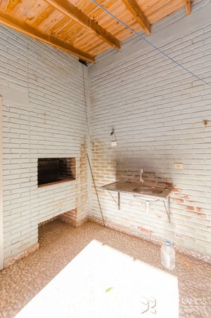 Image 24 - 184841