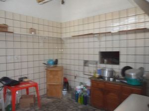 Image 8 - 184886