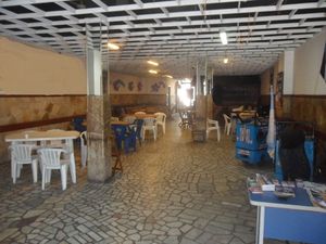 Image 13 - 184886