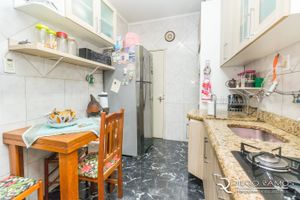 Image 12 - 184893