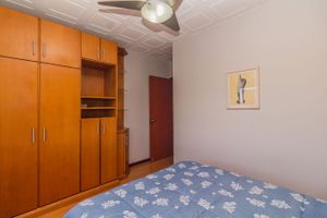 Image 7 - 184910