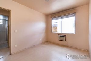Image 6 - 184922