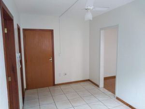 Image 8 - 184972