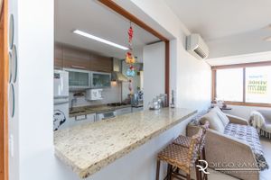 Image 14 - 185025