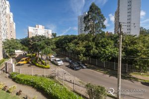 Image 19 - 185175