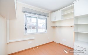 Image 10 - 185363