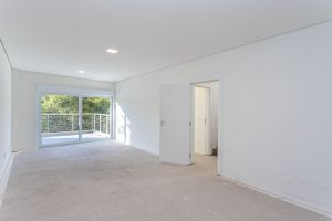 Image 27 - 185377