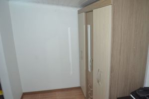 Image 11 - 185447