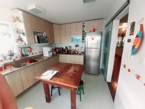 Image 13 - 185776