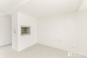 Image 17 - 185845