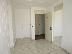 Image 7 - 185848