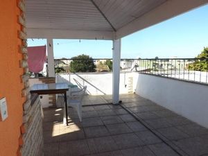 Image 9 - 185888