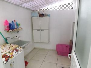 Image 19 - 185888