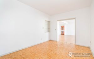 Image 4 - 185942