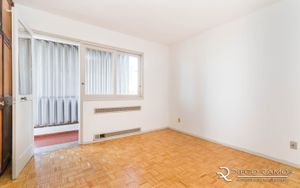 Image 15 - 185942