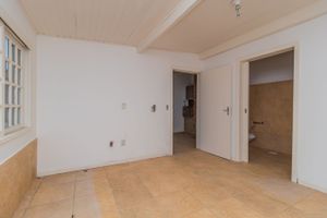 Image 35 - 186180