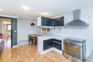 Image 22 - 186381