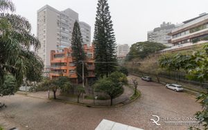 Image 6 - 186710