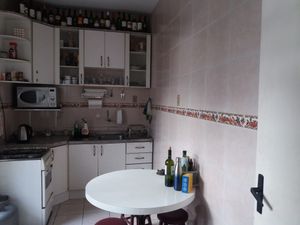 Image 1 - 186744