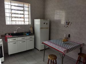Image 14 - 186981