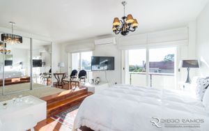 Image 4 - 186999