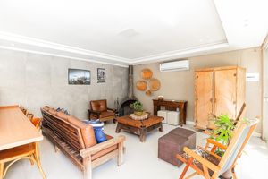 Image 8 - 186999