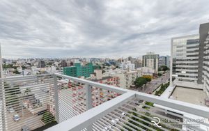 Image 10 - 187030