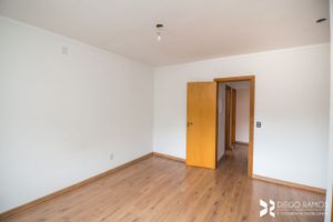 Image 11 - 187079