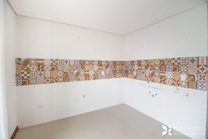 Image 29 - 187079