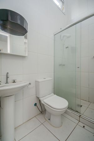 Image 19 - 187324