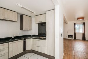 Image 30 - 187324