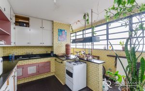 Image 11 - 187393