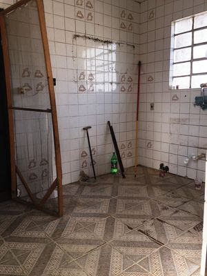 Image 12 - 187405