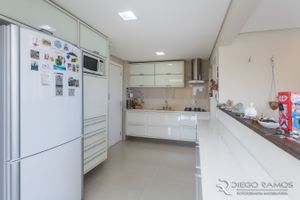 Image 17 - 187496