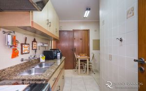 Image 14 - 187500