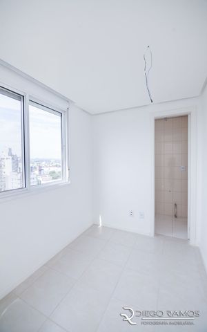 Image 27 - 187558