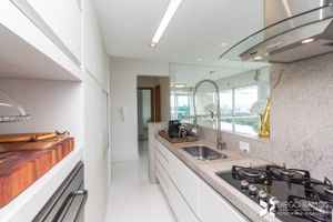 Image 19 - 187610
