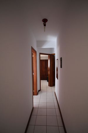 Image 20 - 187799