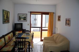 Image 10 - 187799