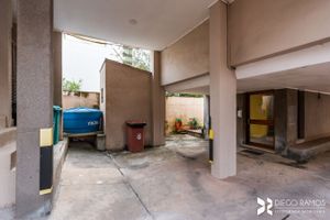 Image 10 - 187942