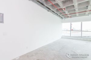 Image 19 - 187988