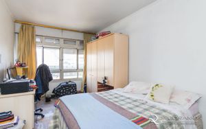 Image 4 - 188010