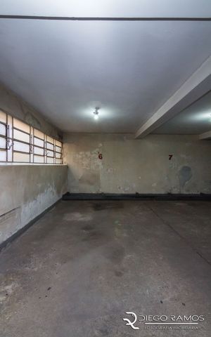 Image 12 - 188010